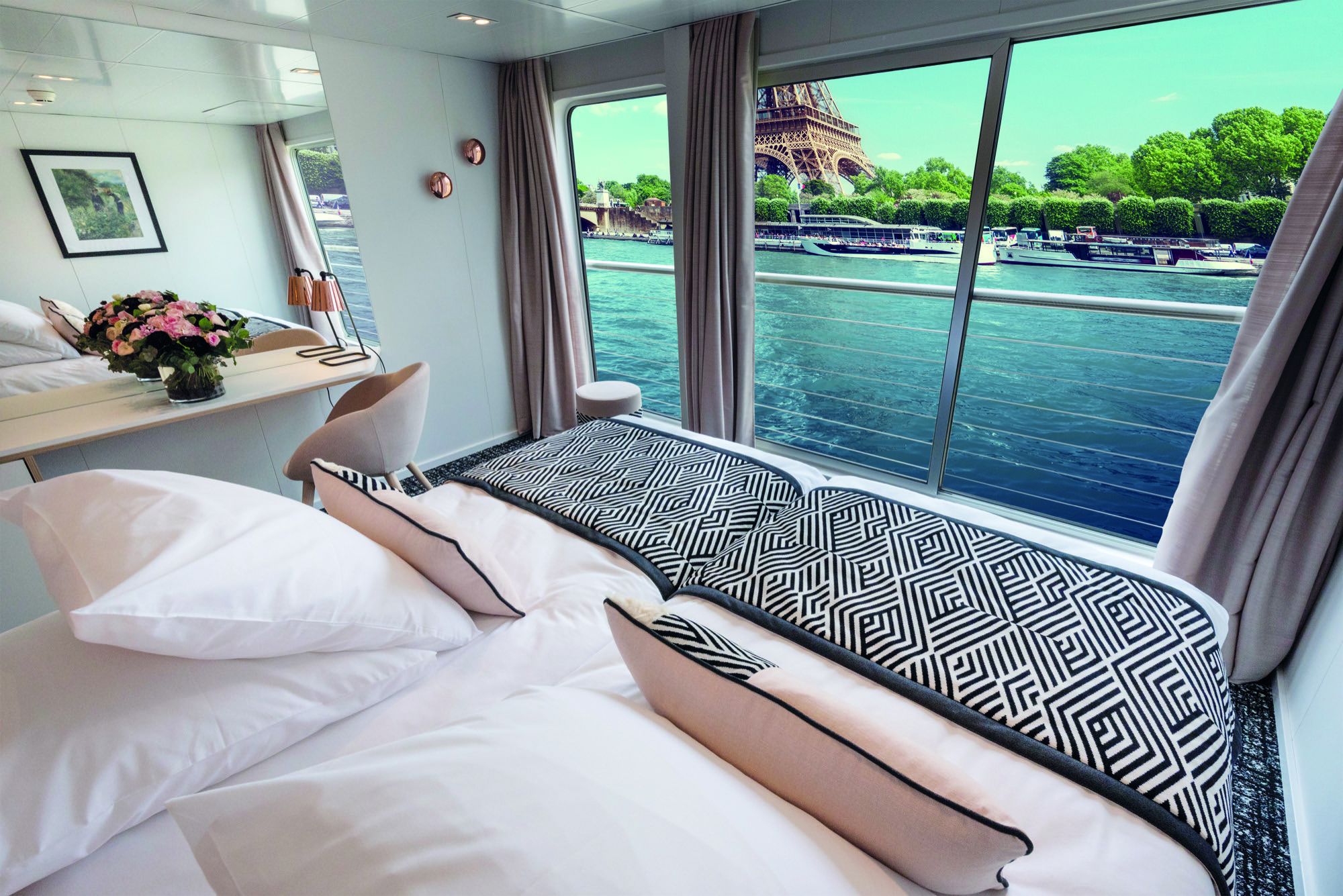 CroisiEurope MS Renoir Cabin Upper Deck.jpg